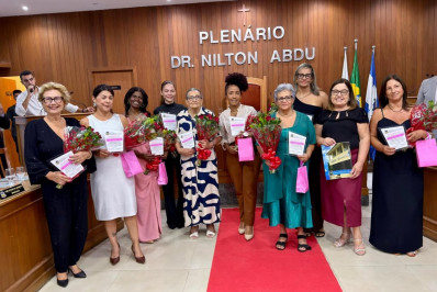 Comenda Mulher do Ano é entregue em Areal