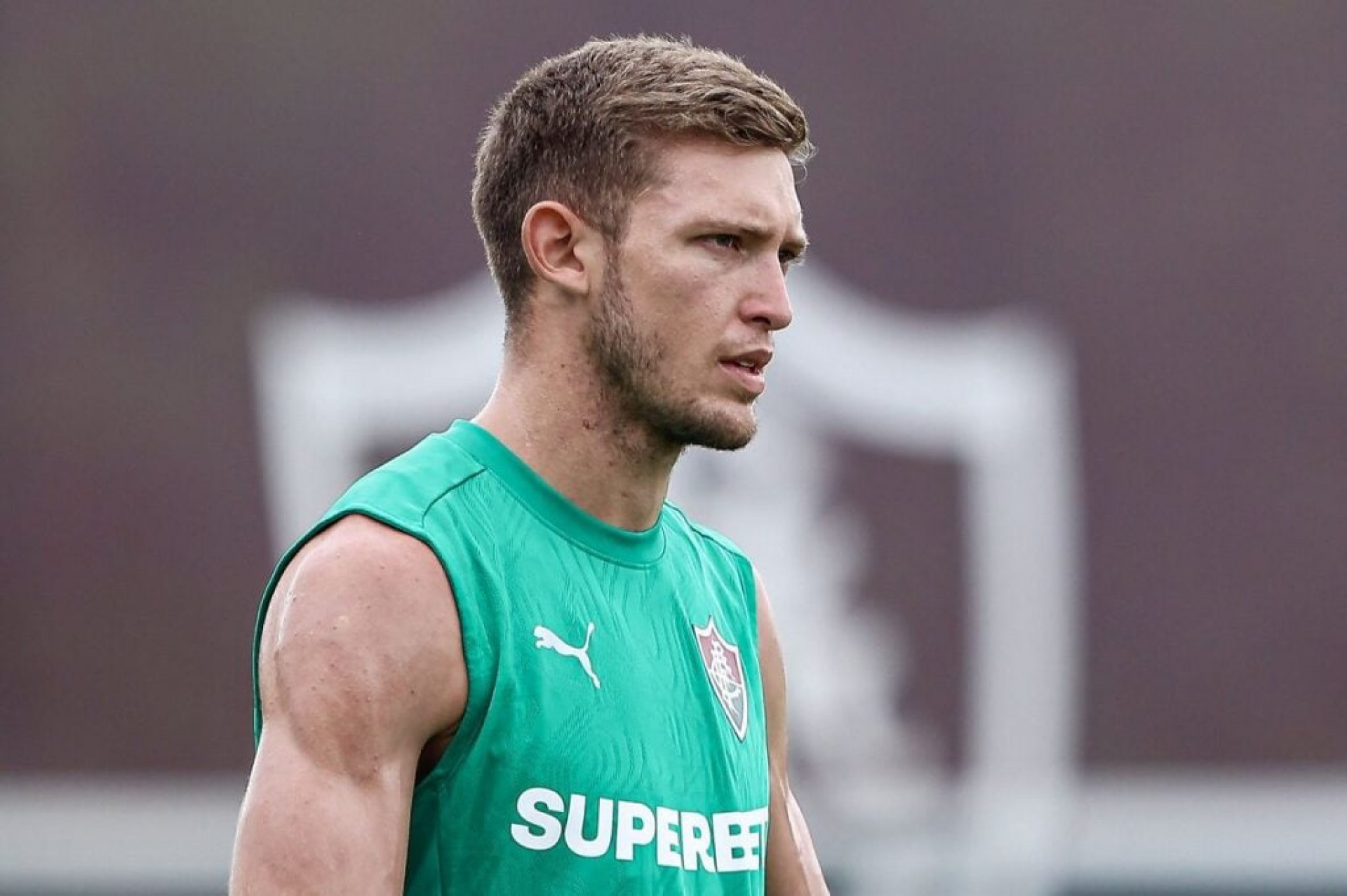 Refor&ccedil;os ficam &agrave; disposi&ccedil;&atilde;o e pedem passagem no Fluminense