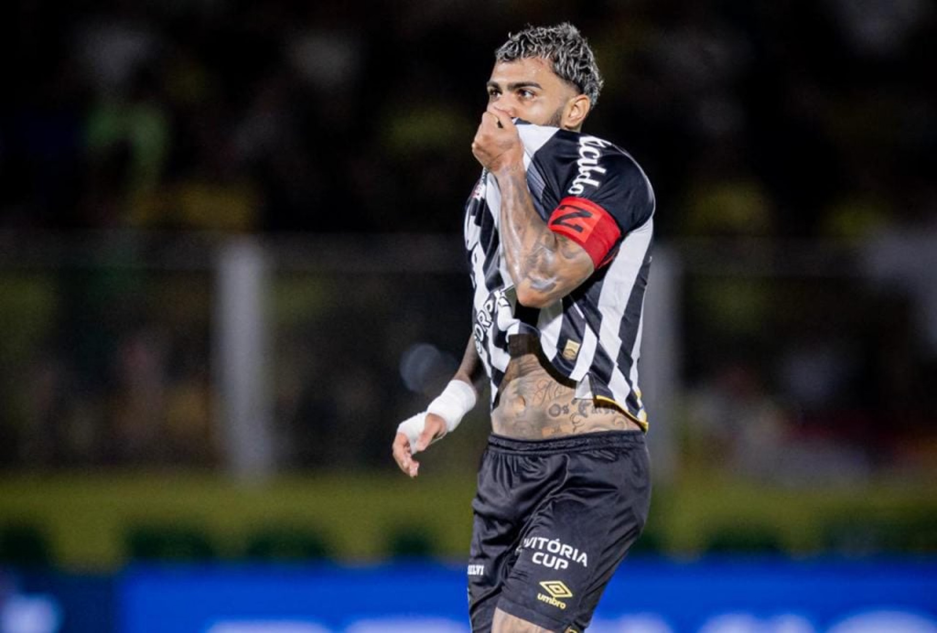 Gabigol valoriza empate do Santos e &eacute; sincero sobre Sele&ccedil;&atilde;o: “Espero que Ancelotti v&aacute; ver o Neymar”