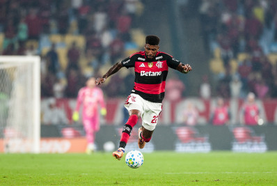 Emerson Royal exalta vitória do Flamengo e analisa mudanças de Leonardo Jardim