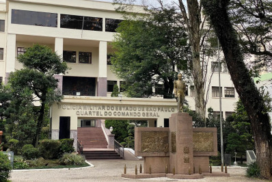 Capitão da PM é denunciado por estupro de enteada de 15 anos e violência contra a ex-mulher