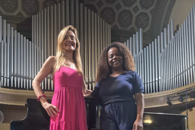 Maestra Sarah Higino, do Volta Redonda Cidade da Música, apresenta recital na Rádio MEC