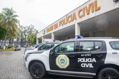 Polícia Civil recebe novas viaturas e lança Delegacia de Atendimento à Mulher Digital