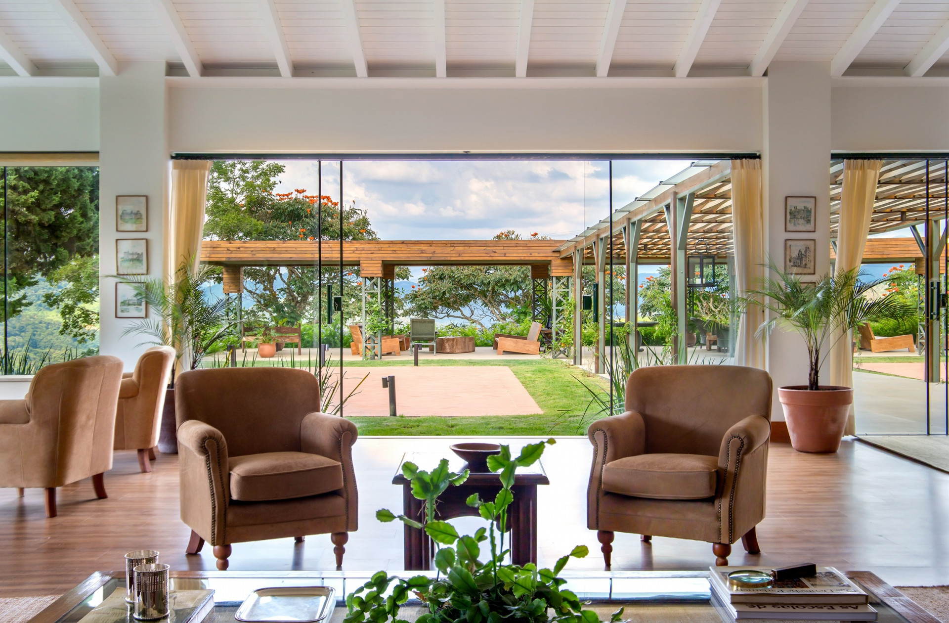 Pousada de residencial em Secret&aacute;rio que j&aacute; est&aacute; em funcionamento - Divulga&ccedil;&atilde;o