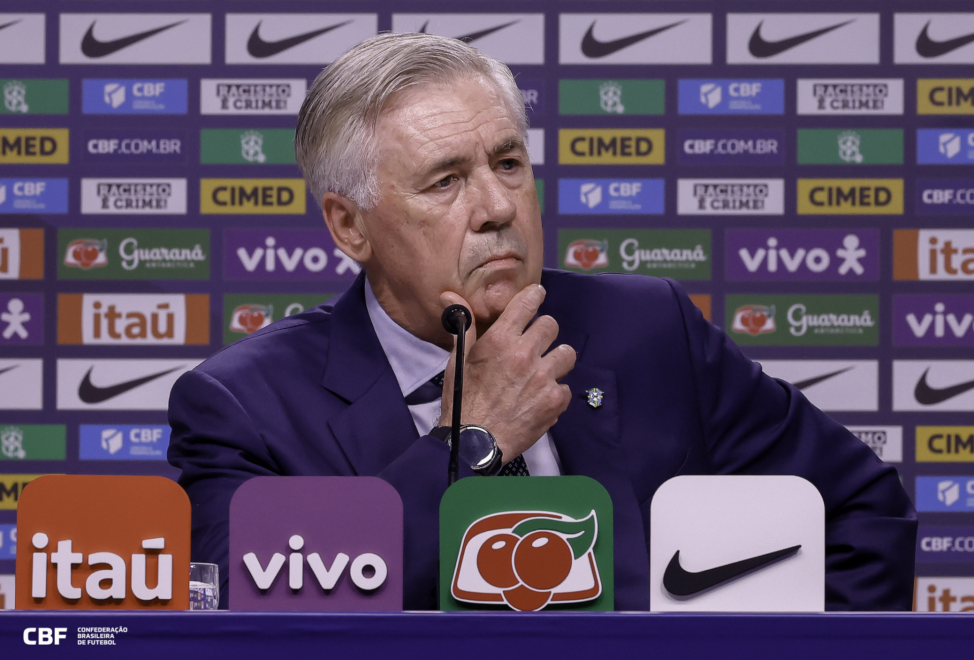 Flamengo tem cinco nomes em pré-lista de Ancelotti para a Copa do Mundo