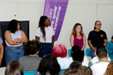 Palestra sobre relacionamento abusivo mobiliza estudantes em Angra