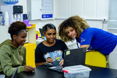 Espaços da Juventude recebem inscrições para 3,5 mil vagas em cursos gratuitos