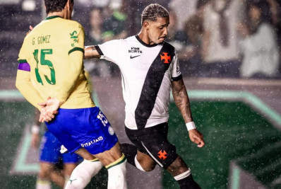 David revela melhora no clima com Renato no Vasco: 'Mais leve'