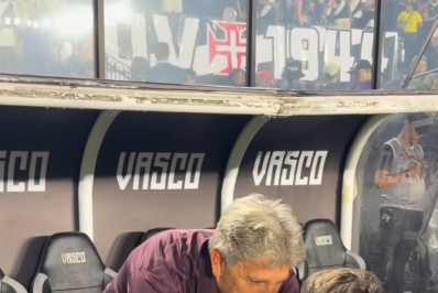 Vídeo! Torcedor xodó do Vasco, menino Gui recebe o carinho de Renato Gaúcho em São Januário