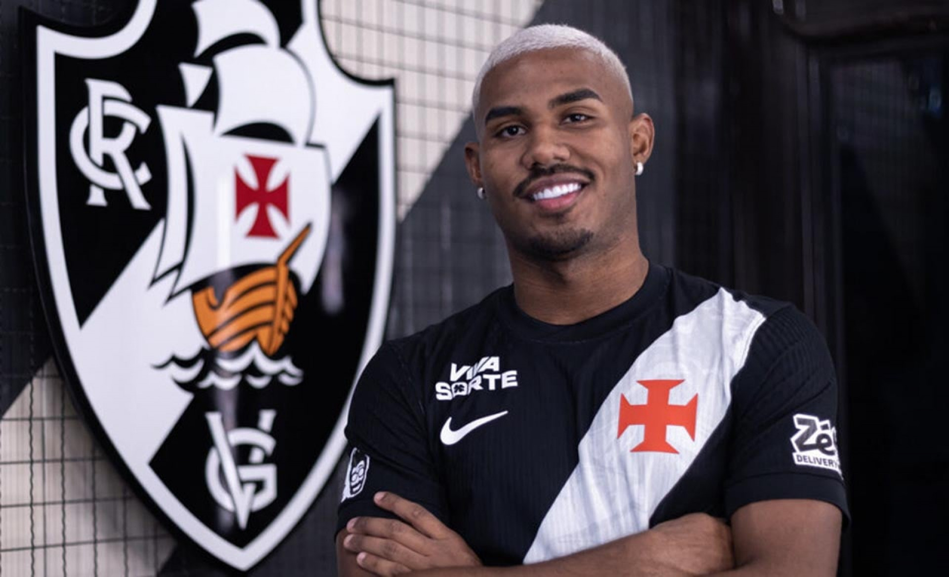Cuiabano entra em lista de defensores do Brasileir&atilde;o ap&oacute;s gol pelo Vasco
