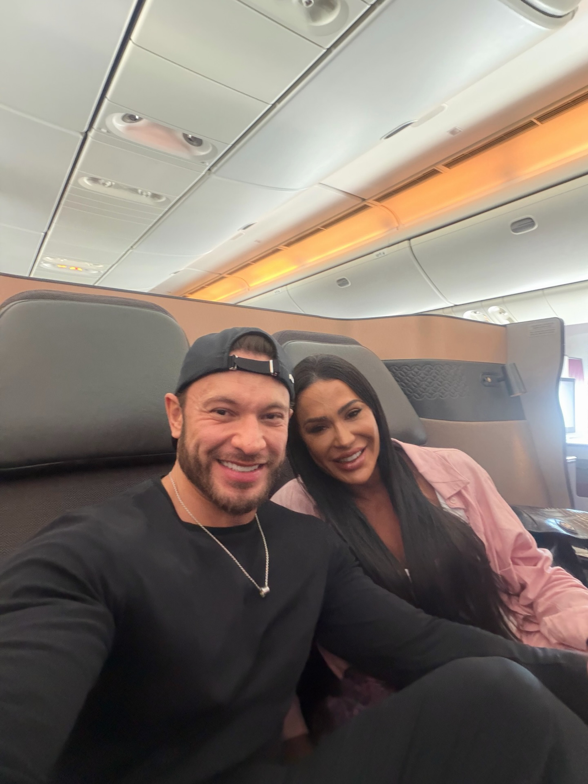 Gracyanne Barbosa e o novo namorado Gabriel - Reprodução Instagram