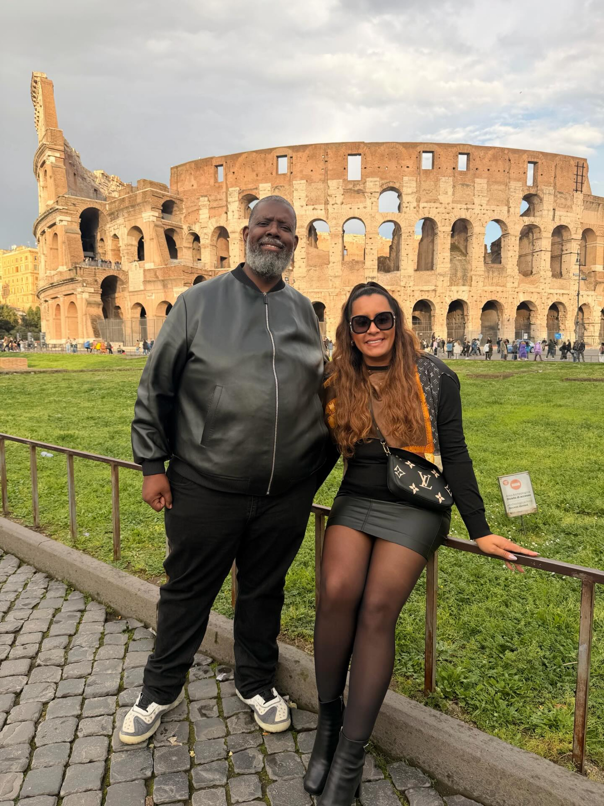 Péricles mostra momentos de férias com a esposa na Itália e se declara: 'Que presente viver você' - Reprodução Instagram