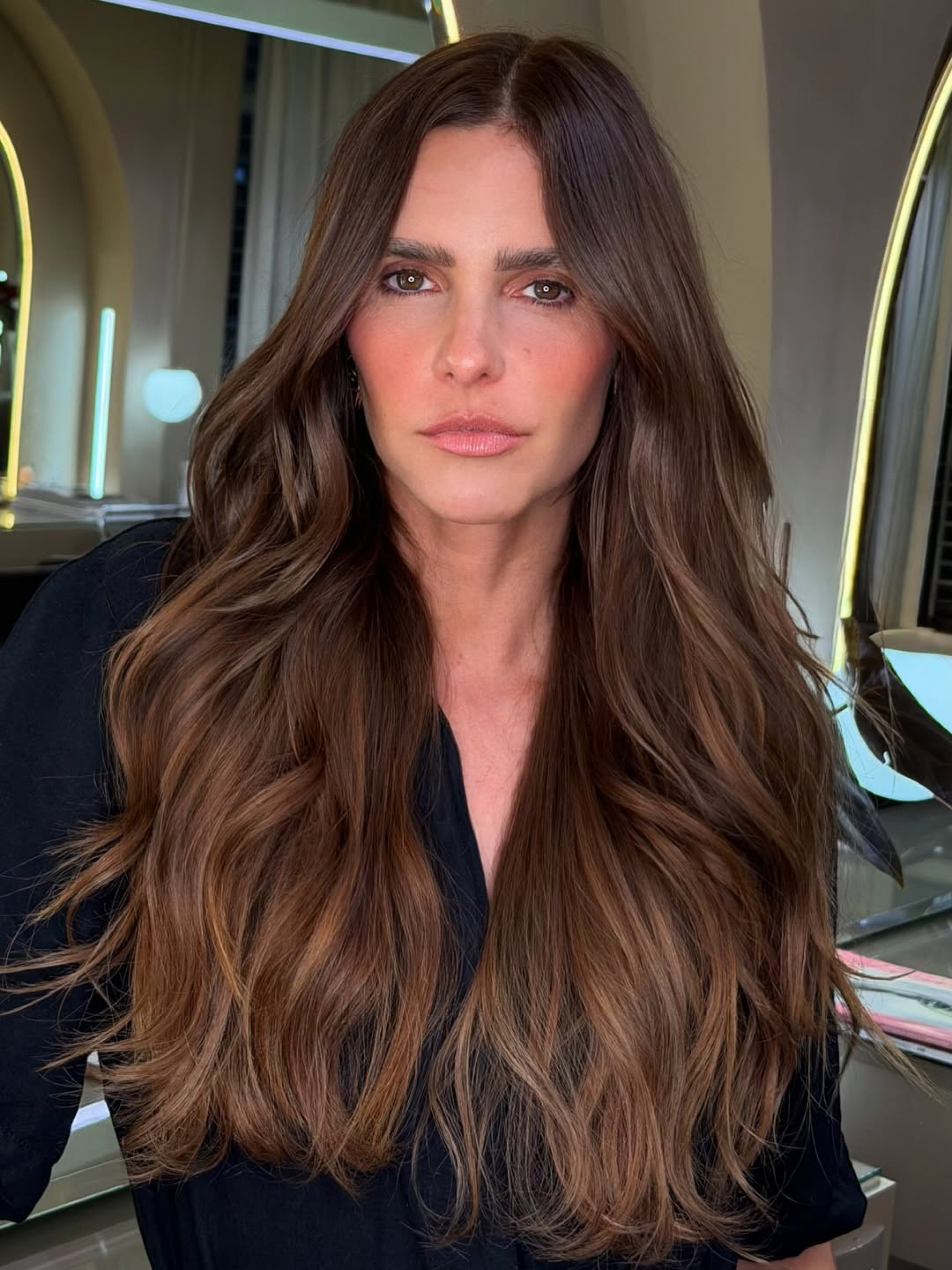 Fernanda Lima e surge com cabelo castanho - Reprodução / Instagram