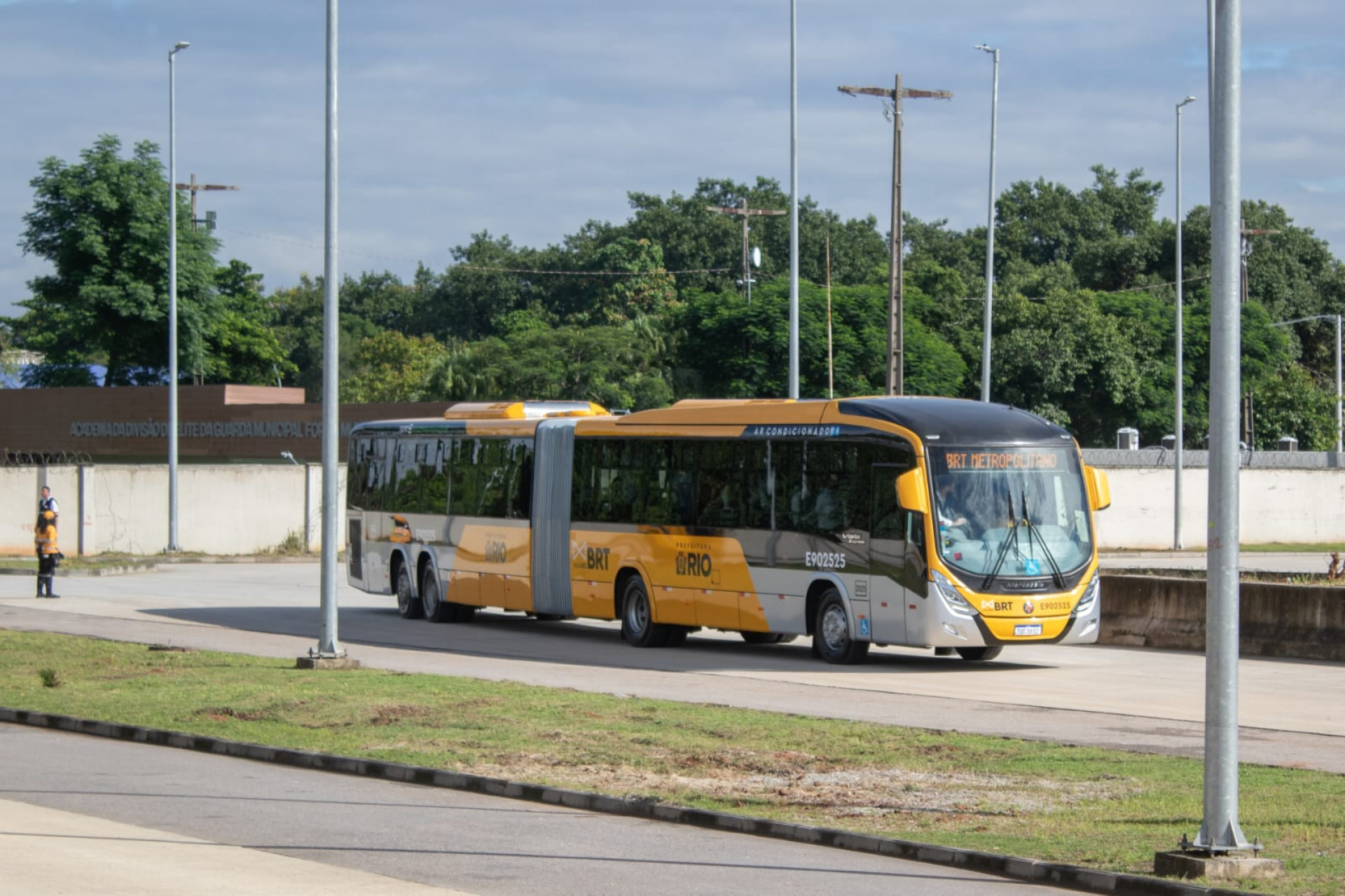 Prefeitura comprou 50 novos ônibus para atender ao Terminal Margaridas - Érica Martin / Agência O Dia