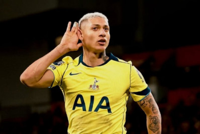 Richarlison marca no final da partida e Tottenham arranca empate contra Liverpool