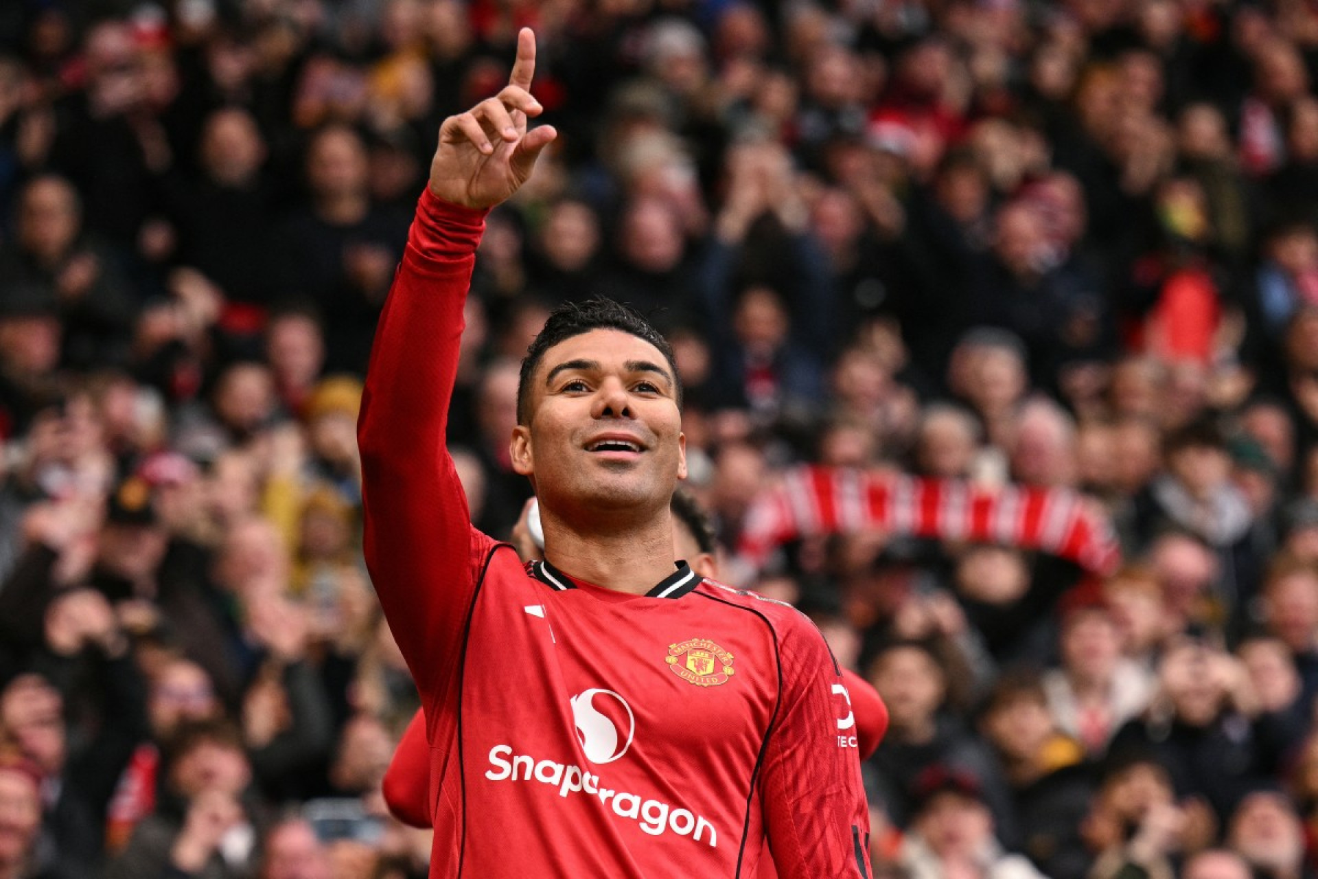 Equipe saudita acompanha Casemiro de perto e tentar convencê-lo a atuar no país