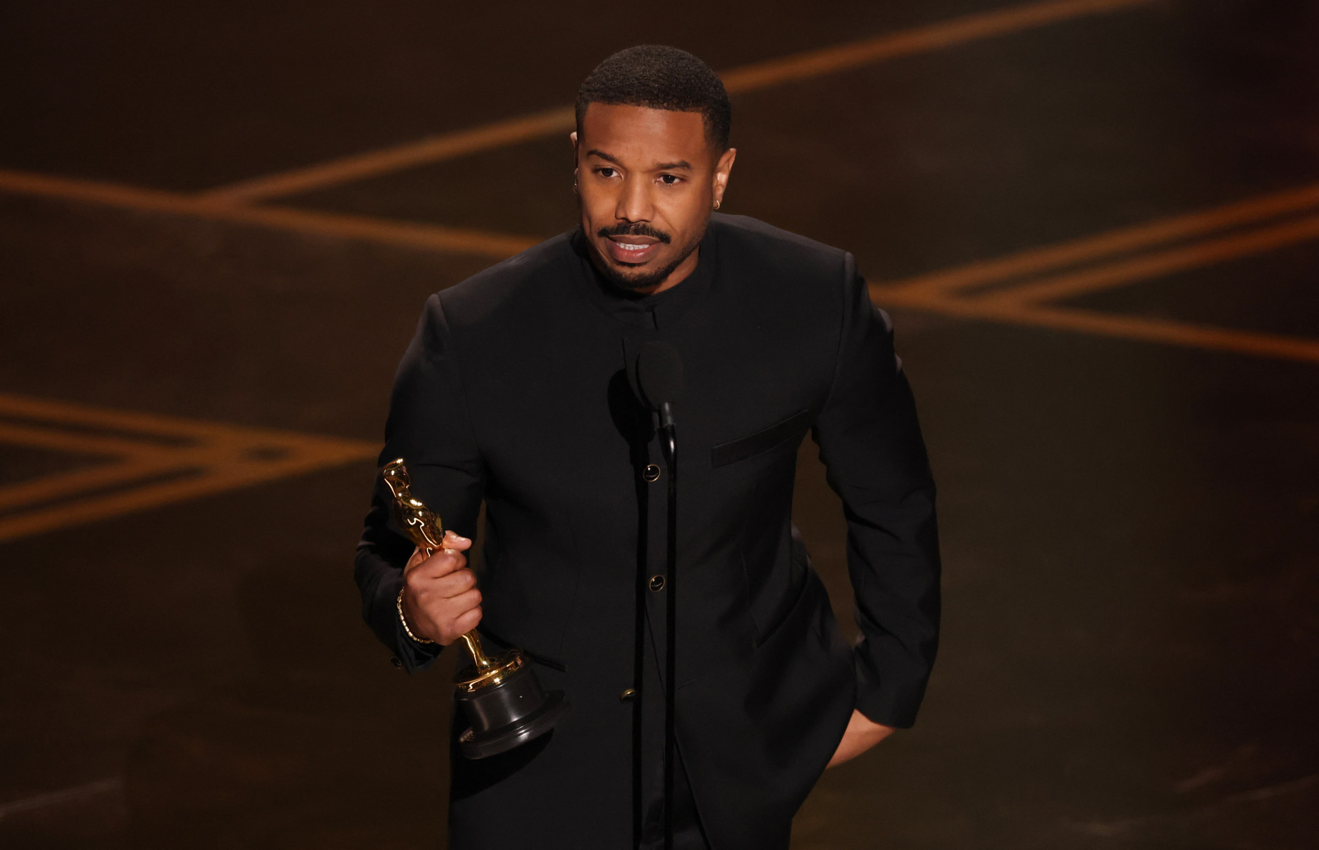 Michael B. Jordan vence categoria de Melhor Ator no Oscar 2026 - AFP