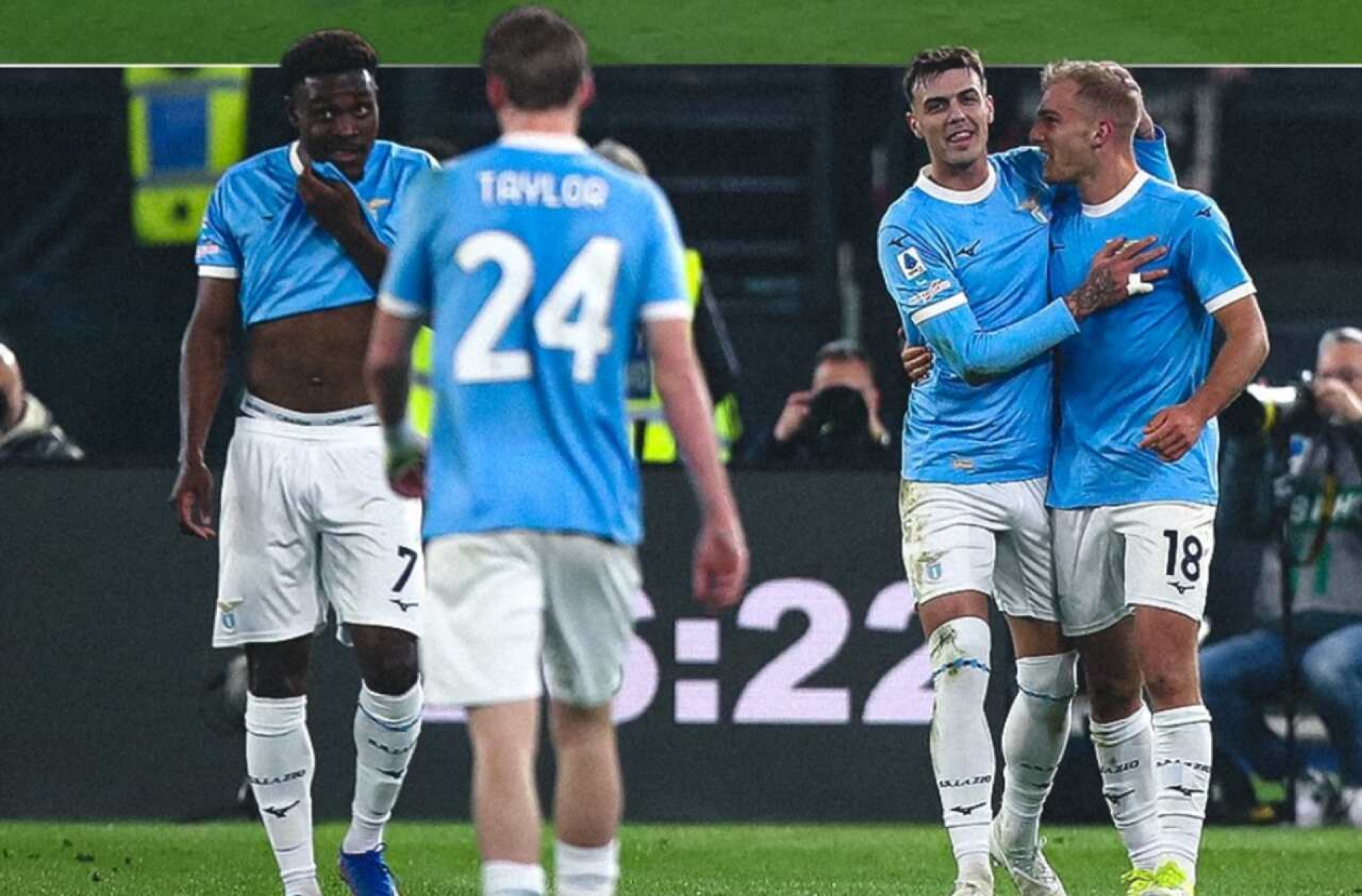 Milan cai para a Lazio e perde a chance de encurtar dist&acirc;ncia para a lideran&ccedil;a do Italiano