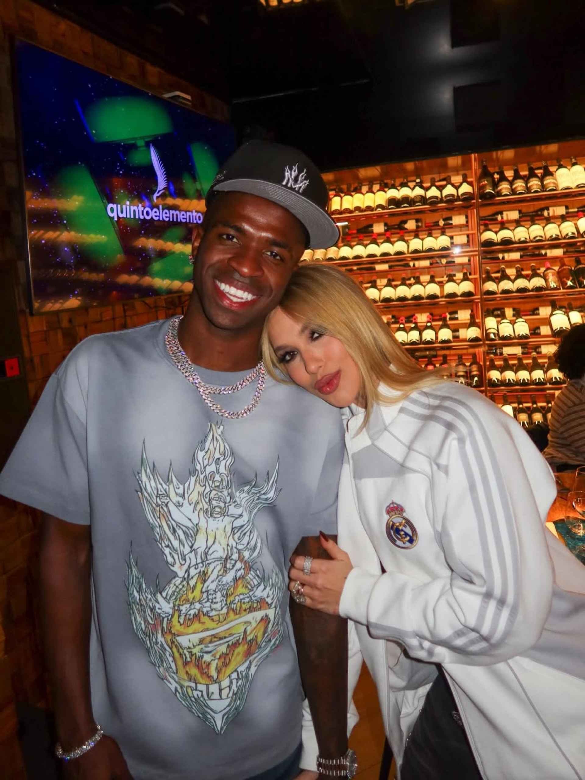 Vini Jr. e Virginia Fonseca são clicados juntinhos - Reprodução / Instagram