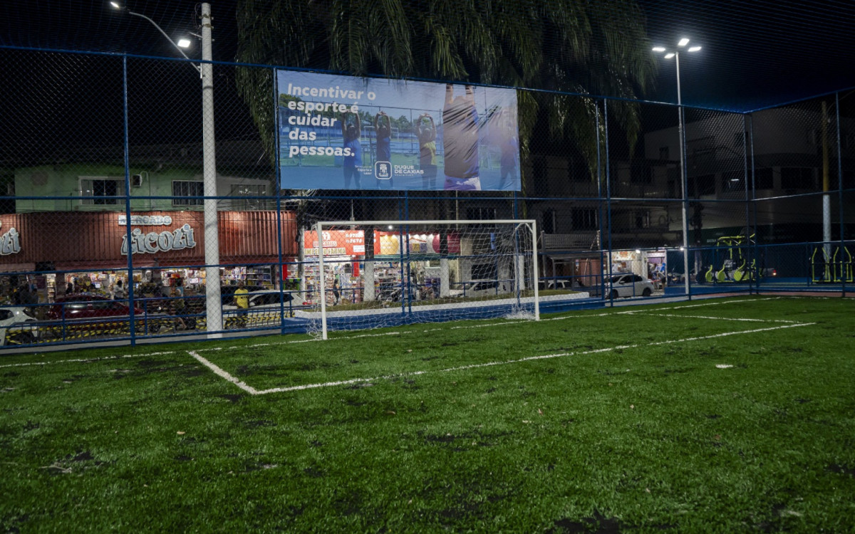 Prefeitura de Duque de Caxias reforma praças na cidade