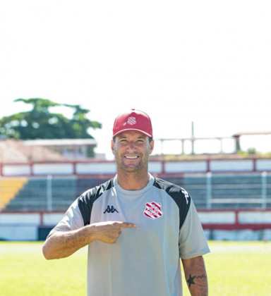 Ídolo do Flu, Thiago Neves é o novo técnico do sub-20 do Bangu