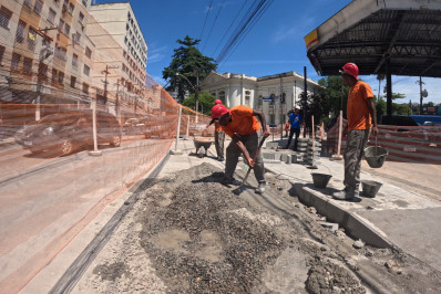 Obras de revitalização da Avenida Amaral Peixoto avançam para novo trecho