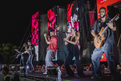 Dilsinho encerra shows da Festa de São José e reúne grande público na orla do Marine