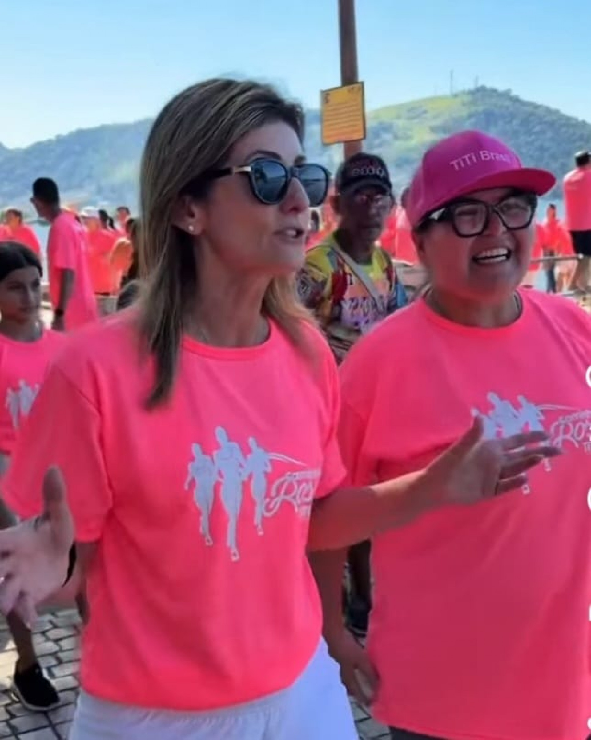 Deputada Célia Jordão(E) e vereadora Titi Brasil,(D)