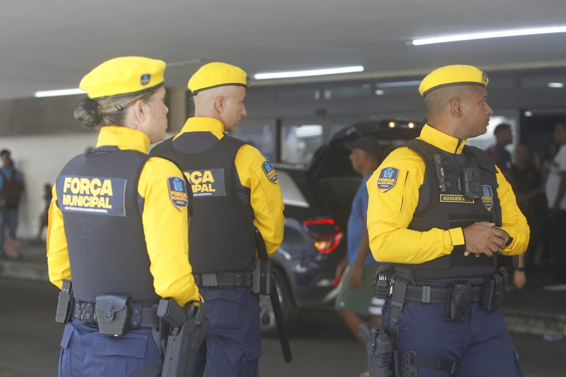 Agentes da Força Municipal carregam pistolas, teasers e cassetetes - Reginaldo Pimenta / Agência O Dia