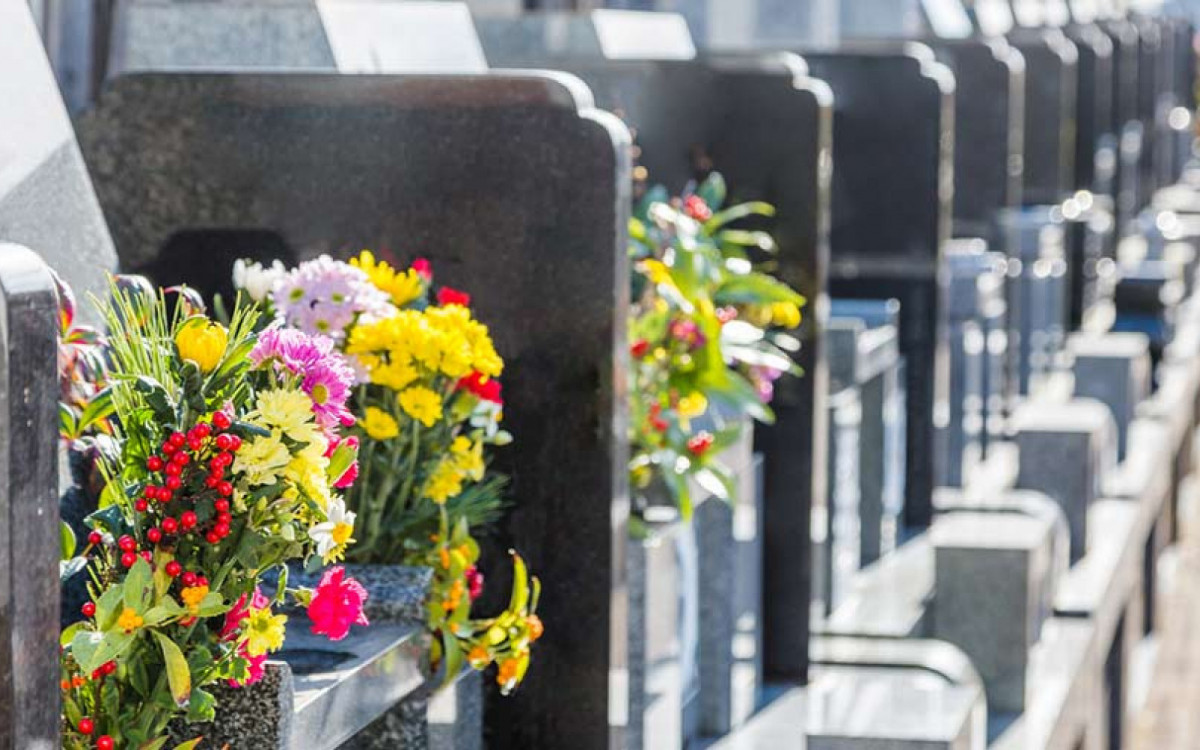 Justiça autoriza exumação para esclarecer se bebê enterrado como indigente é filho de casal