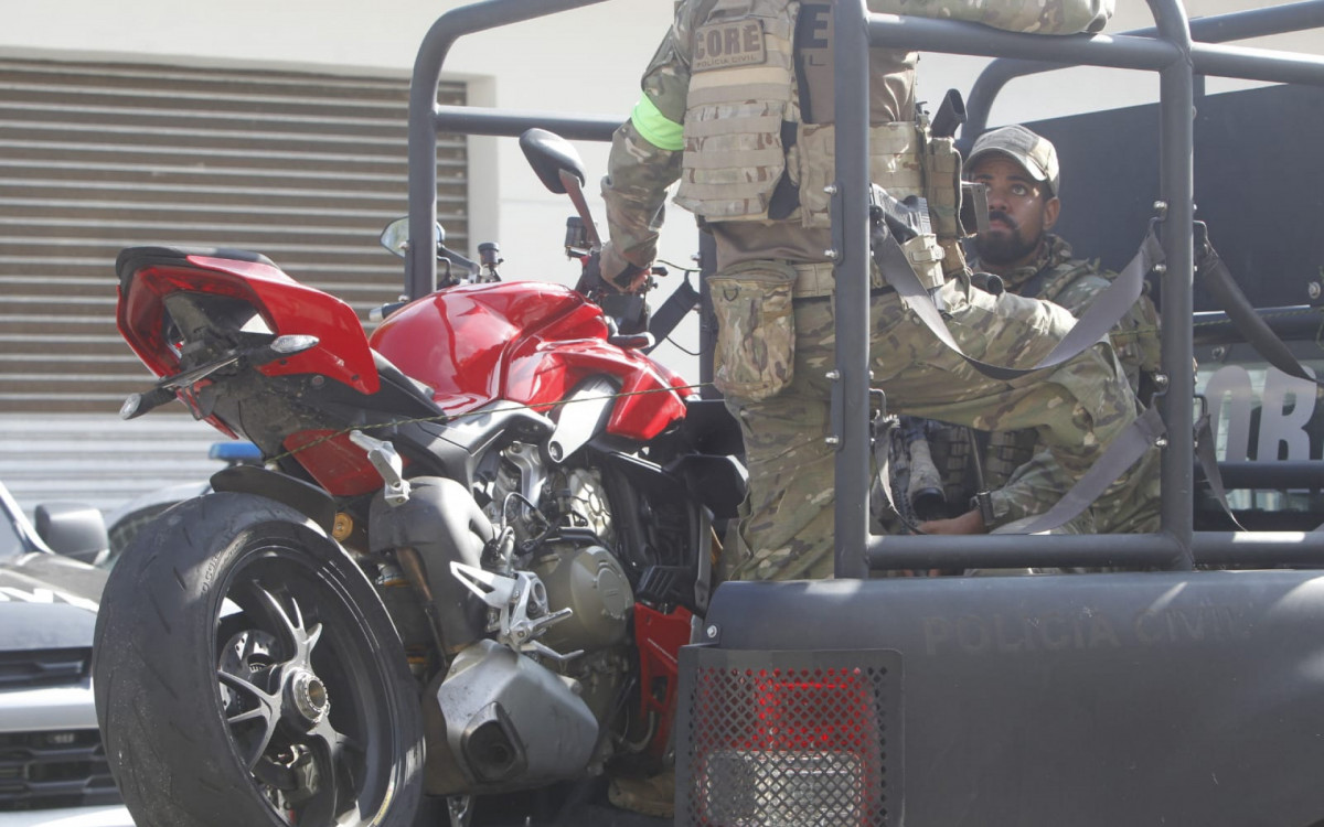 Materiais apreendidos na opera&ccedil;&atilde;o contra o tr&aacute;fico de drogas na Lapa