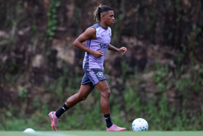 Danilo projeta encontro com o Palmeiras e mira sequência de vitórias do Botafogo