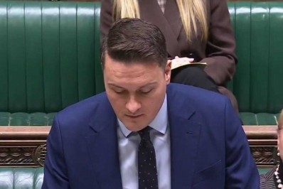 Dois mortos em epidemia de meningite 'sem precedentes' na Inglaterra