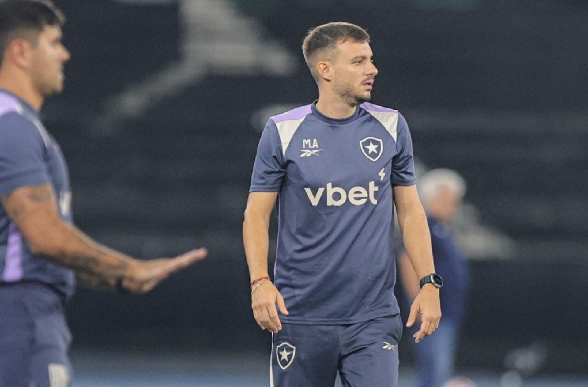 Botafogo passar&aacute; semana longe do Rio para tentar amenizar a crise