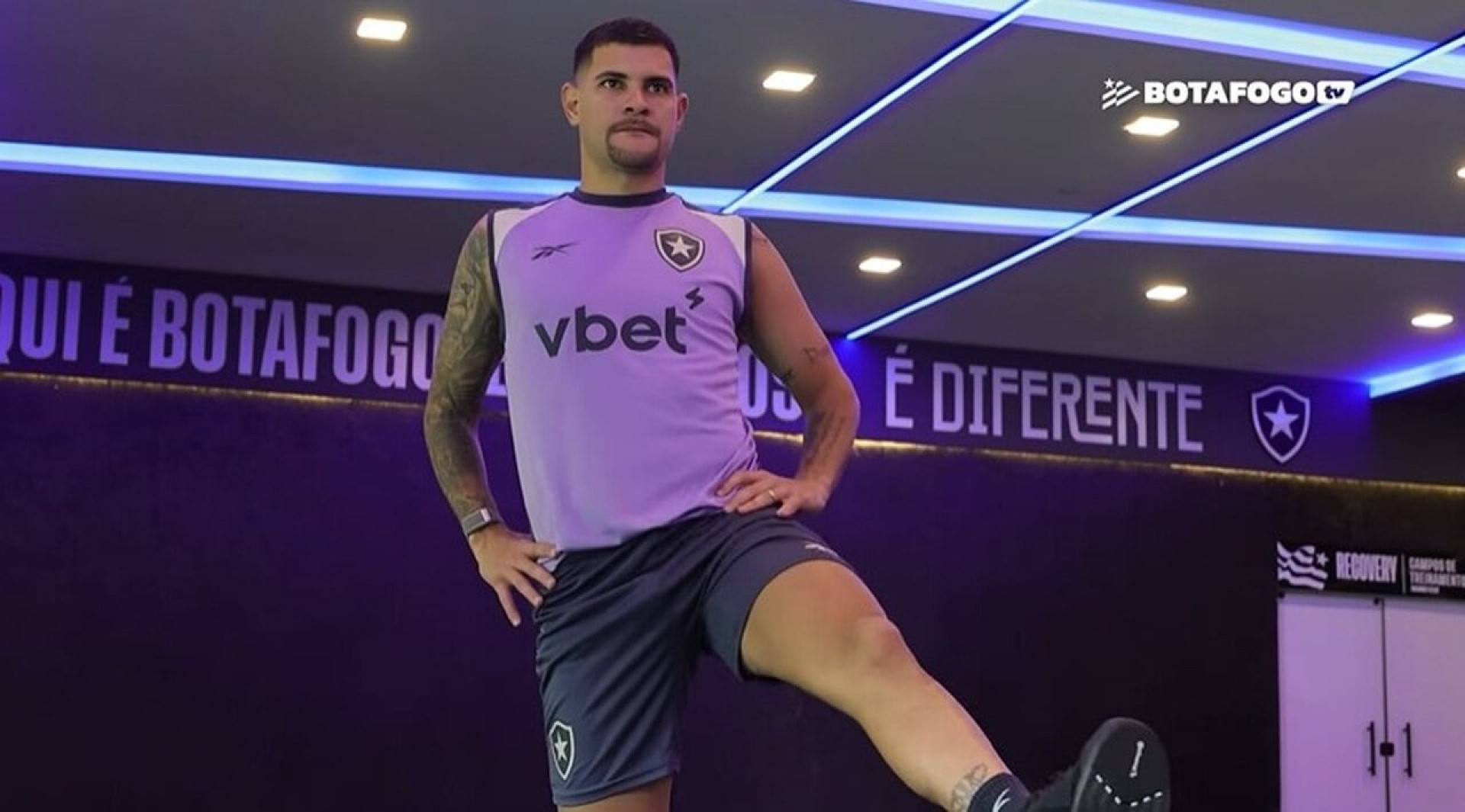 Meia da Sele&ccedil;&atilde;o, Bruno Guimar&atilde;es elogia estrutura do Botafogo