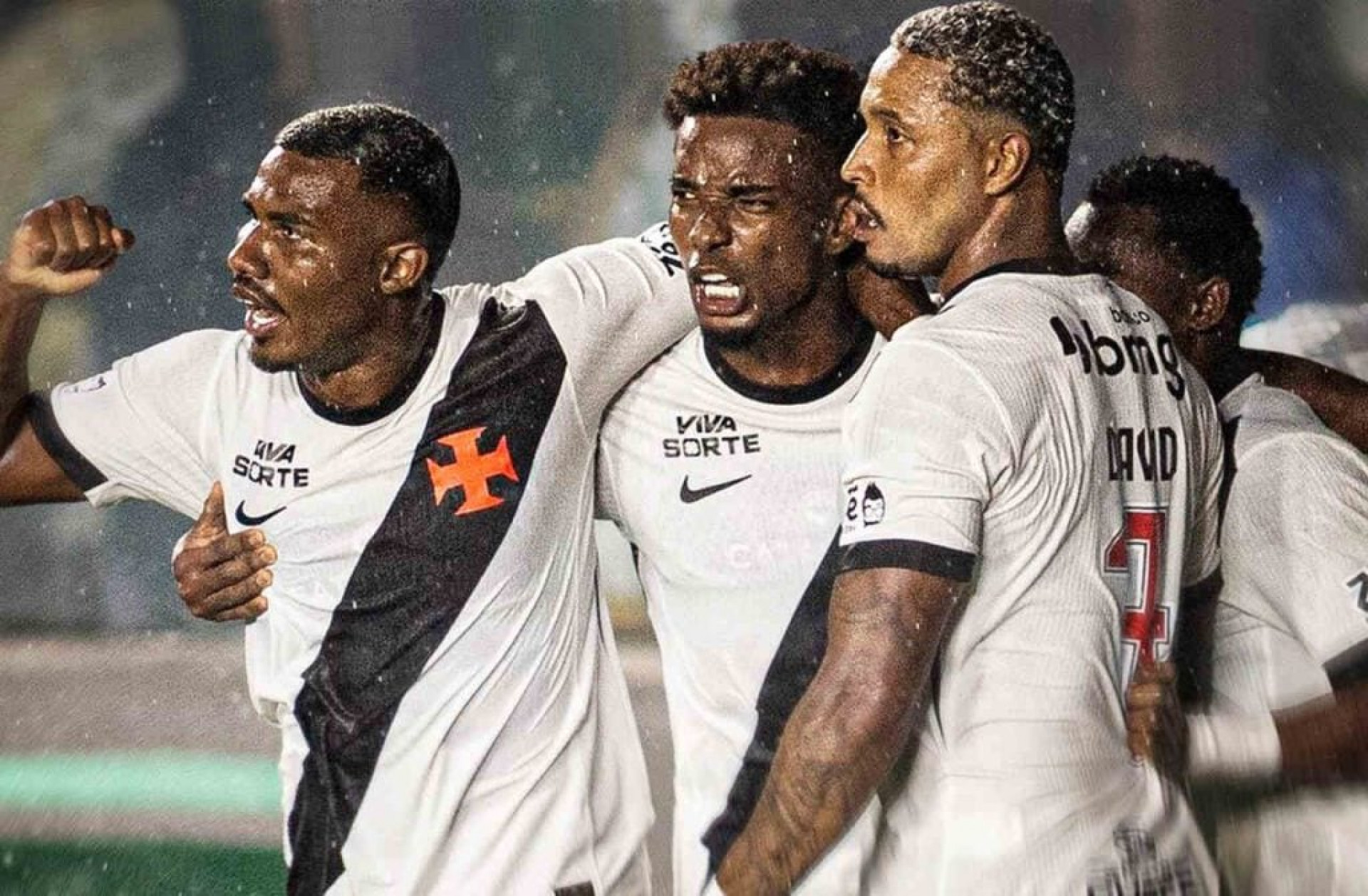 Cuiabano ganha moral com Renato e acirra disputa com Piton