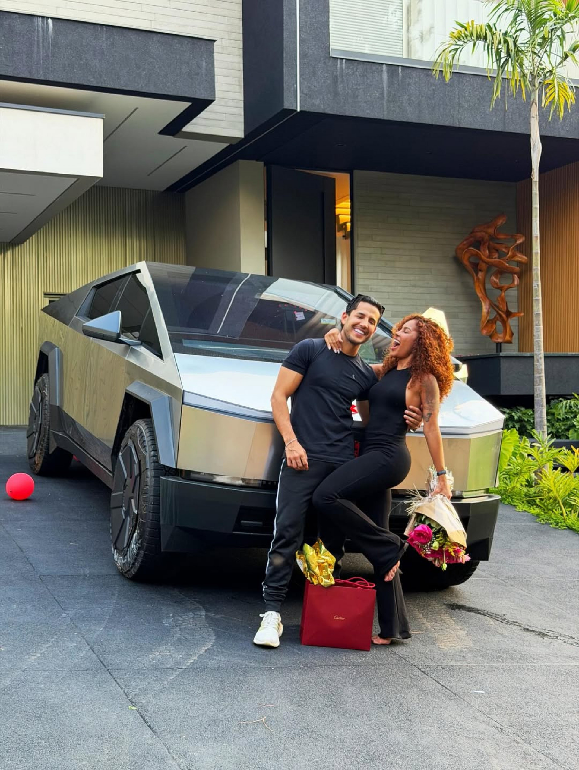 Sthe Matos ganha presentes de luxo em aniversário de casamento - Reprodução do Instagram