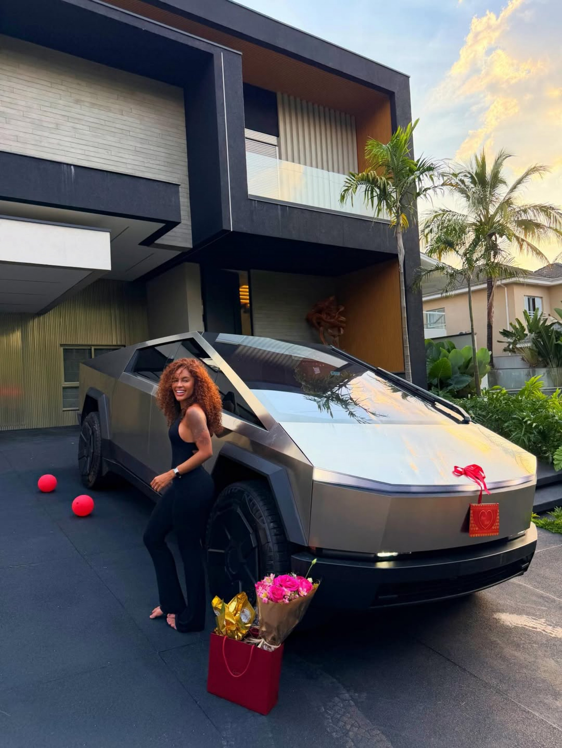 Sthe Matos ganha presentes de luxo em aniversário de casamento - Reprodução do Instagram