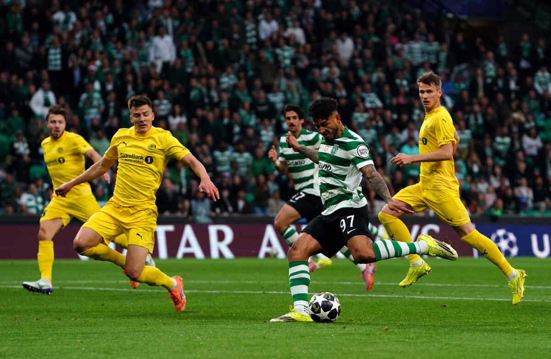 Sporting faz hist&oacute;ria, goleia e vira sobre o Bodo/Glimt para avan&ccedil;ar na Champions