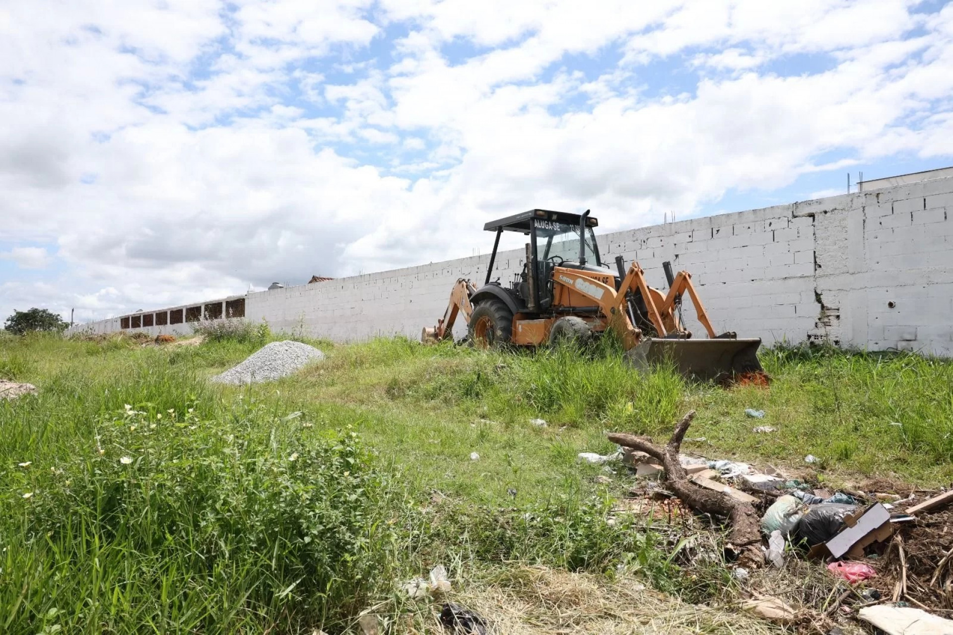 Equipes atuam na ampliação e reestruturação do espaço em Araruama. - Reprodução