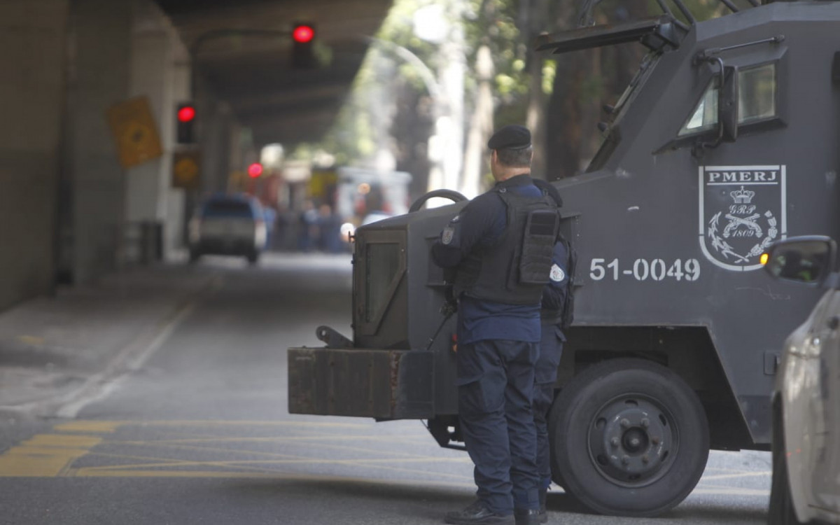 Avenida Paulo de Frontin precisou ser interditada