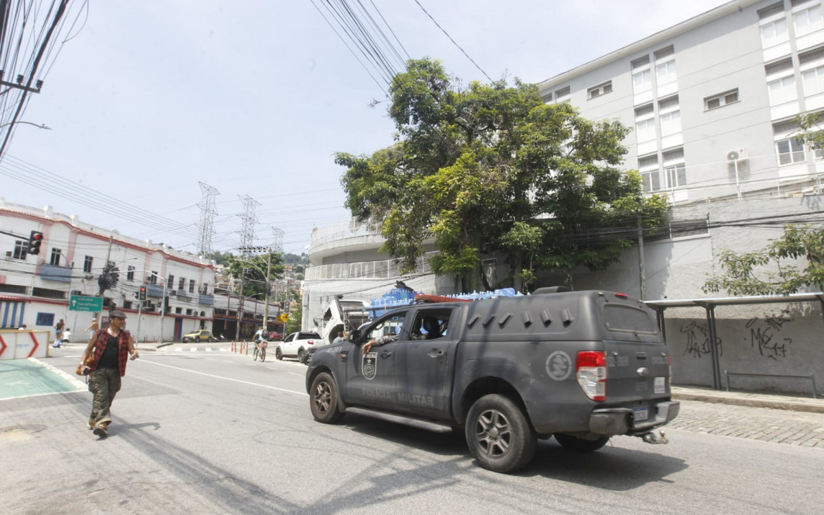 Policiamento foi reforçado na região do Rio Comprido após retaliação pela morte de chefe do tráfico
