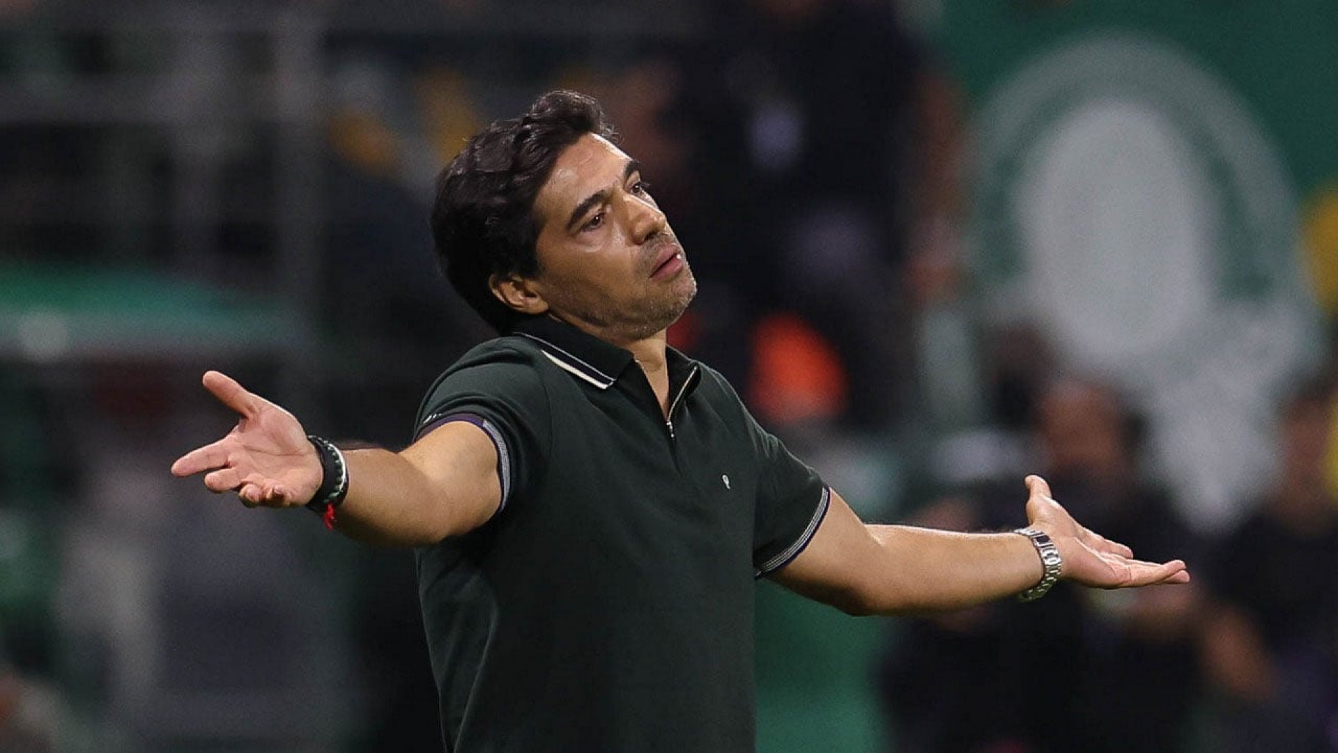 Abel Ferreira destaca vit&oacute;ria do Palmeiras, e elogia Arias: “Fico feliz por ele”