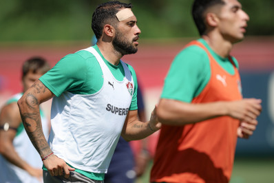 Freytes é desfalque em lista de relacionados do Fluminense para o clássico contra o Vasco