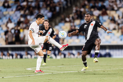 Com dois gols na reta final, Vasco vence o Fluminense de virada no Maracanã