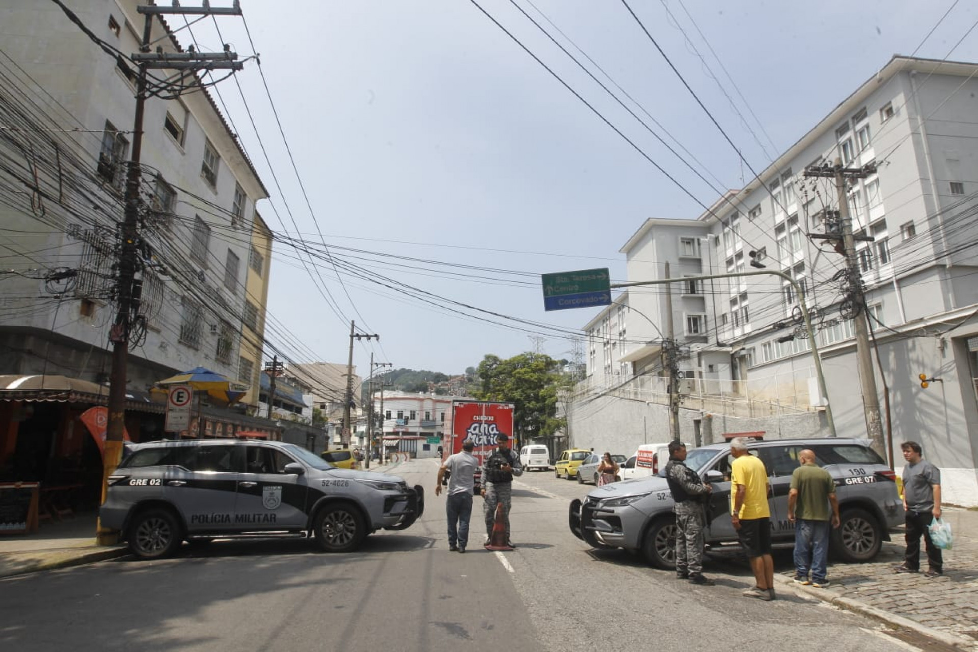 Comércios na Rua Estrela, no Rio Comprido, ficaram fechados durante operação - Reginaldo Pimenta / Agência O Dia