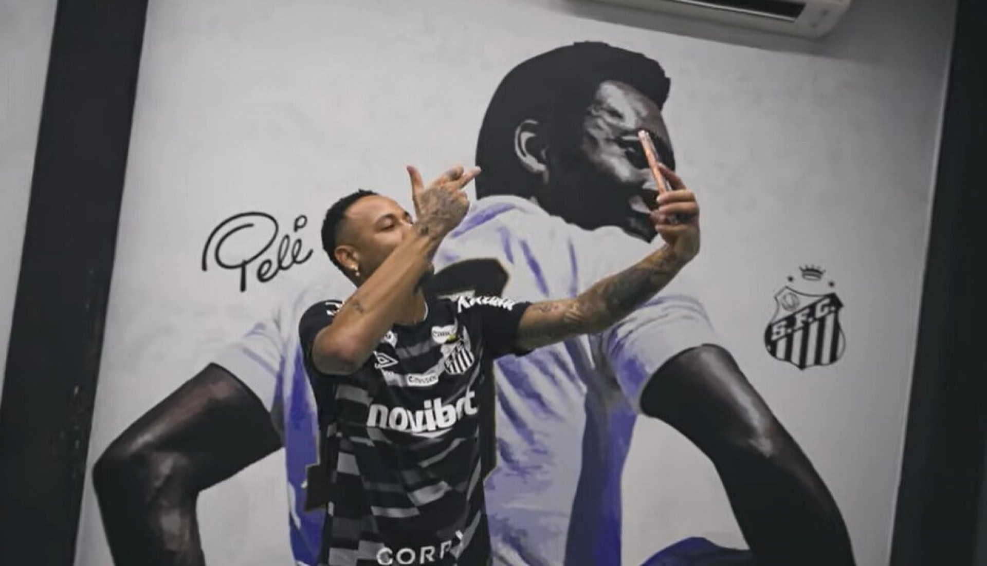 Com rea&ccedil;&atilde;o in&eacute;dita &agrave; n&atilde;o convoca&ccedil;&atilde;o, Neymar lan&ccedil;a s&eacute;rie pessoal no Youtube; veja