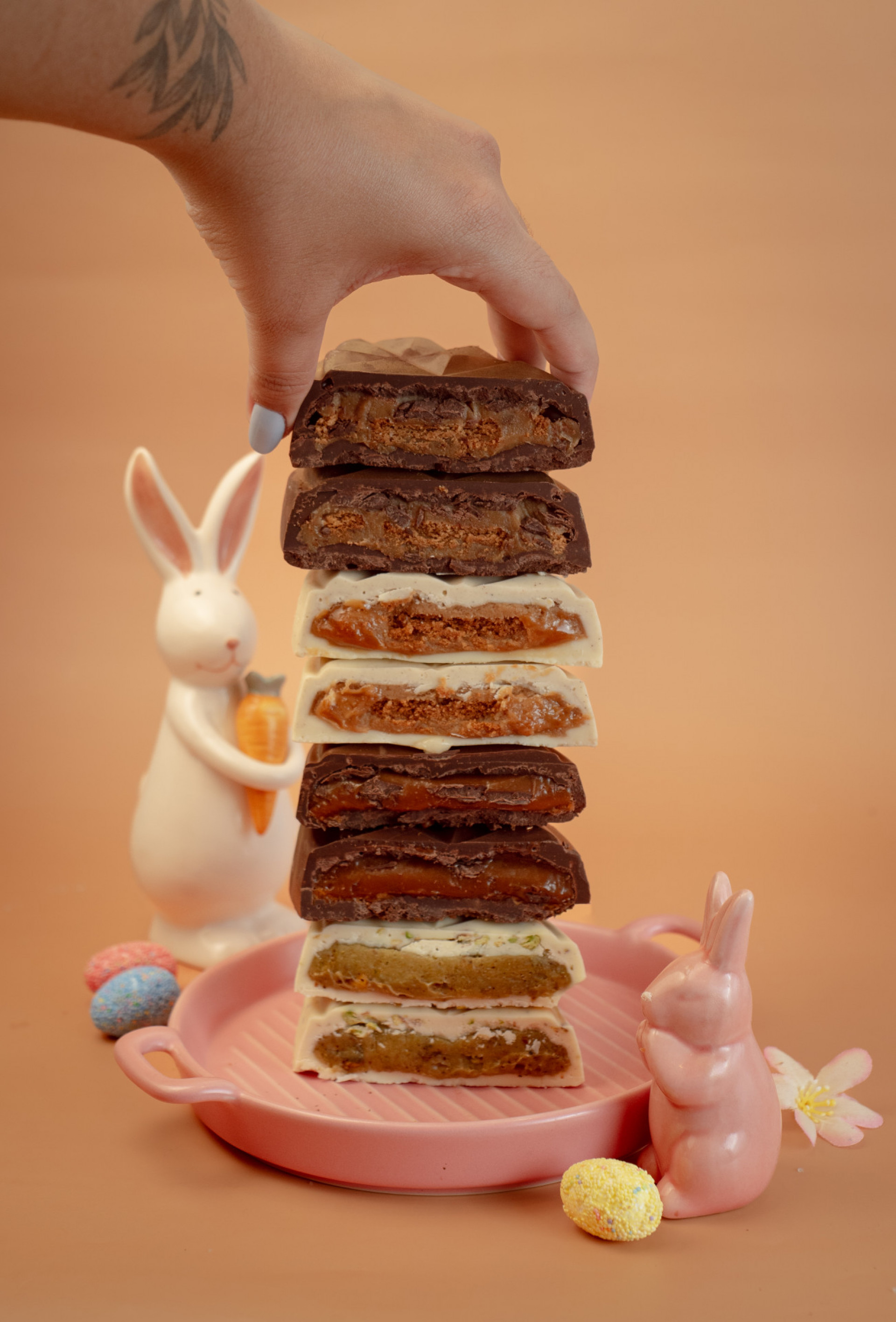 Ovos em barras - Divulga&ccedil;&atilde;o/ Confeitaria Beju e Magi