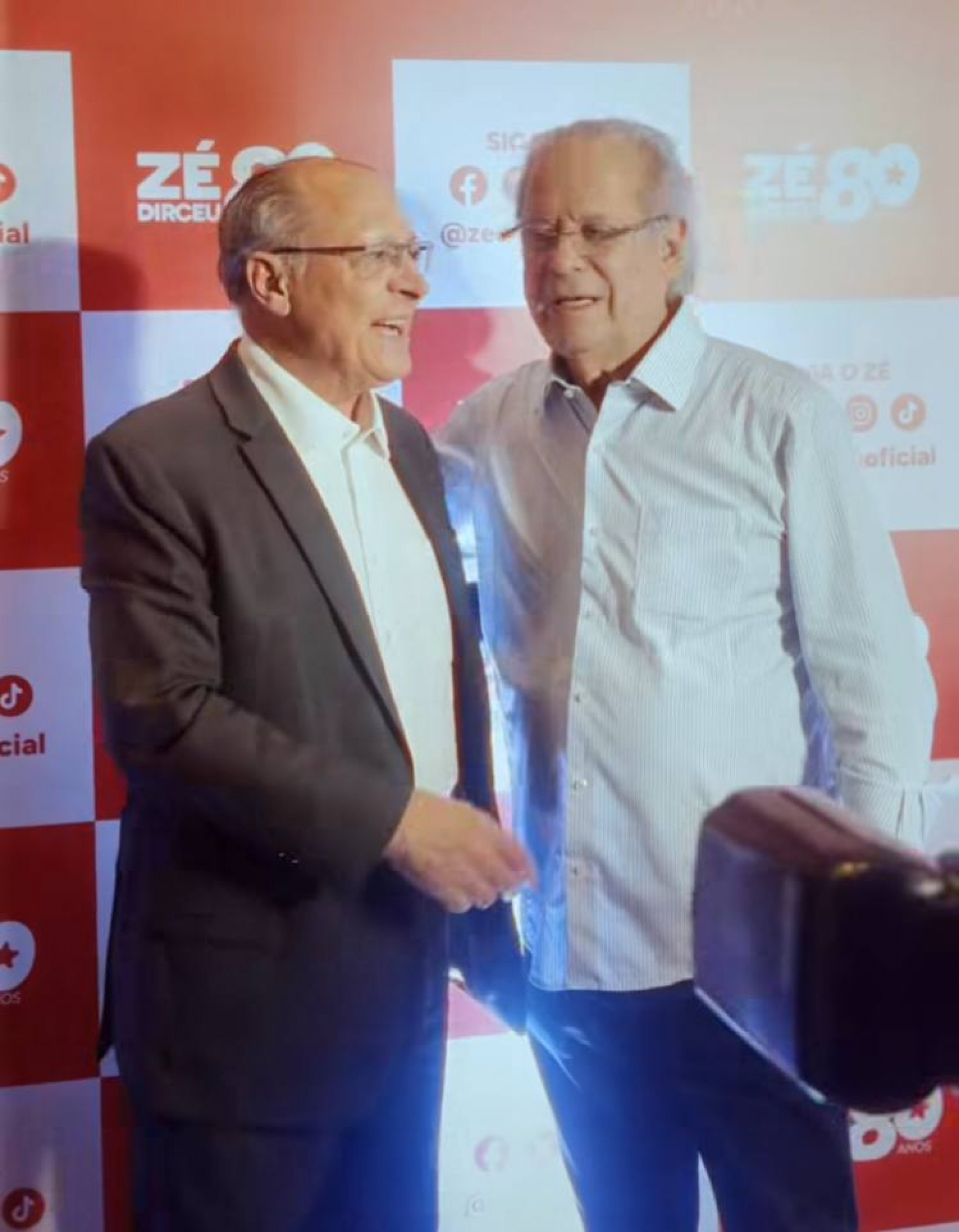 Dirceu e o vice-presidente e ministro do Desenvolvimento, Indústria, Comércio e Serviços, Geraldo Alckmin - Reprodução/ redes sociais