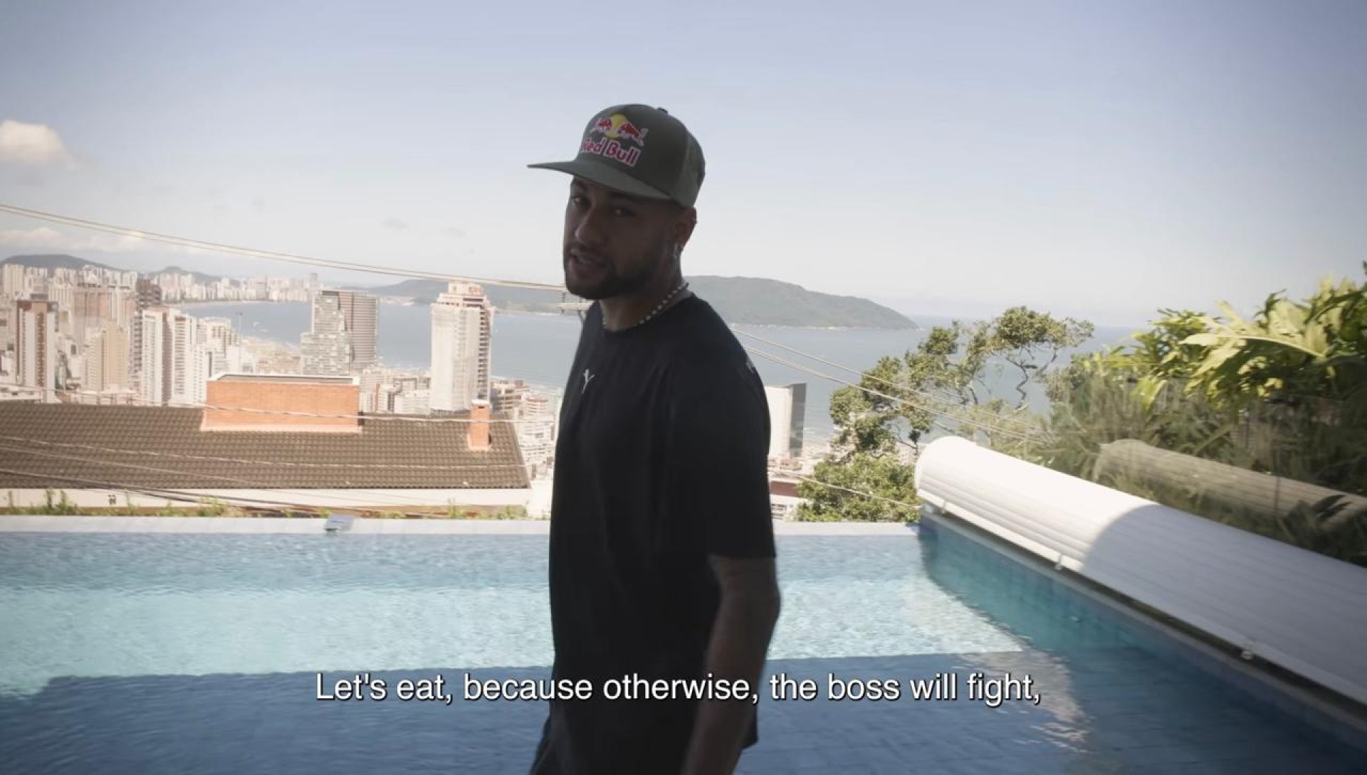 Neymar faz tour detalhado por mansão de R$ 50 milhões em Santos - Reprodução / Youtube